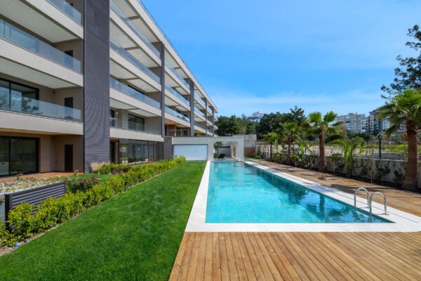 LUVI-BORNOVA_03-min LUVI-BORNOVA_03-min