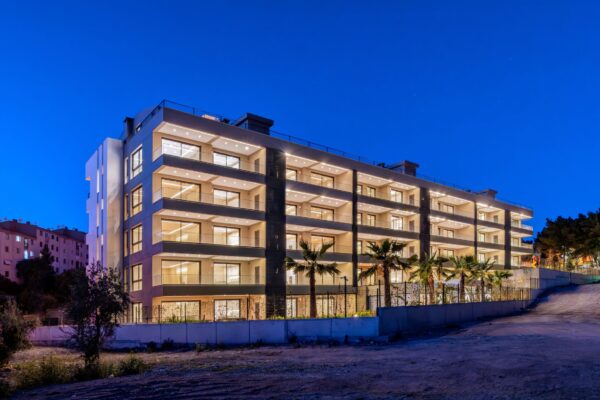 LUVI-BORNOVA_26-min LUVI-BORNOVA_26-min